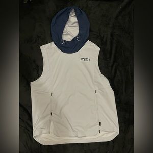 Practice & Game Worn Seahawks XL Warmup Sleeveless Jacket Water Resistant 6/8